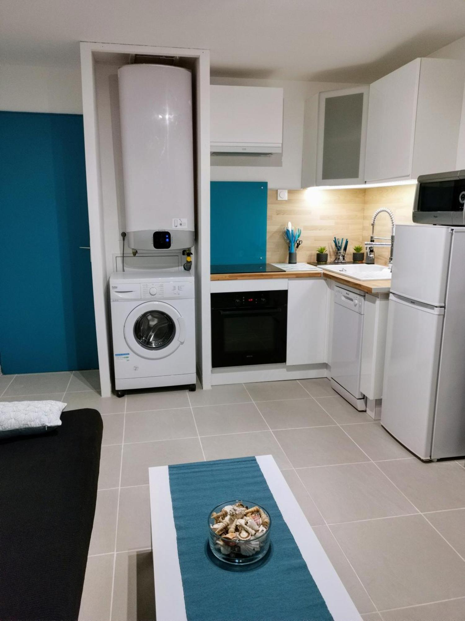 Appartement Vue Mer,Acces Direct Plage,Fibre,Clim,Parking Public Gratuit 르발카레스 외부 사진