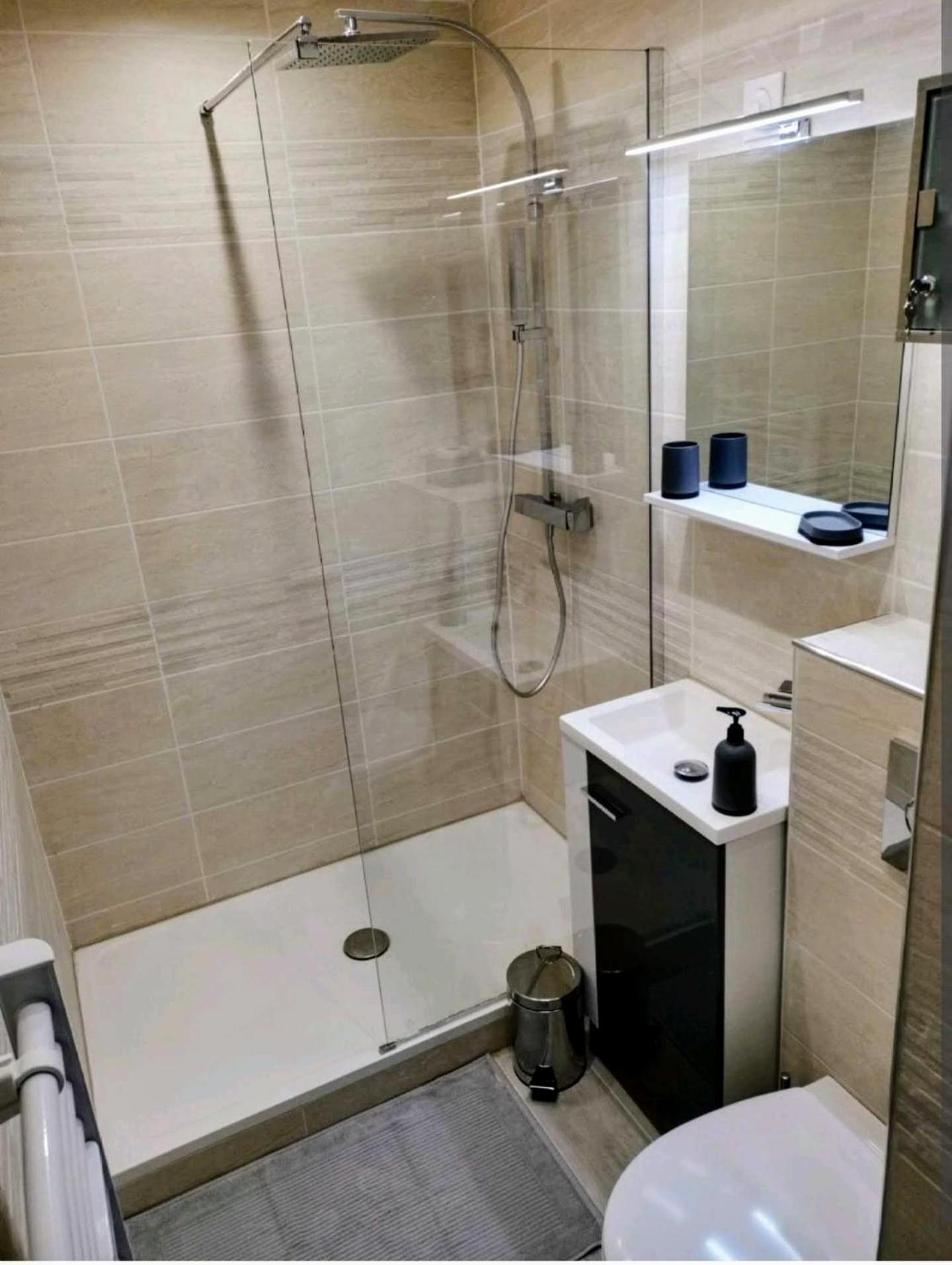 Appartement Vue Mer,Acces Direct Plage,Fibre,Clim,Parking Public Gratuit 르발카레스 외부 사진